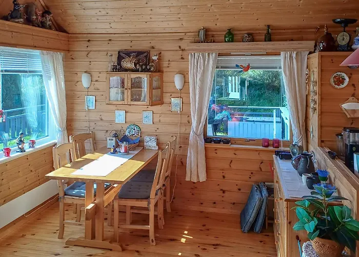 Stunning In With Wifi Casa de Férias Korssund